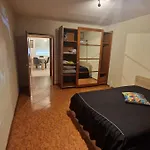 Stylish Apt, Free Parking, Near Center & Airport Lägenhet