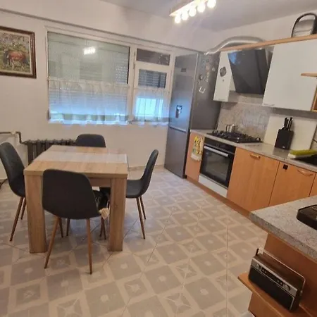 Stylish Apt, Free Parking, Near Center & Airport Apartment Varna