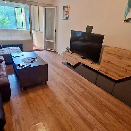 Stylish Apt, Free Parking, Near Center & Airport Apartment Varna