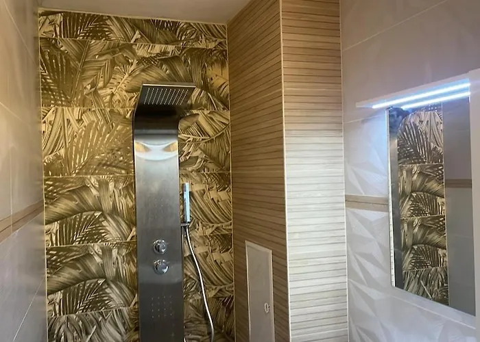 Stylish Apt, Free Parking, Near Center & Airport Apartment Varna