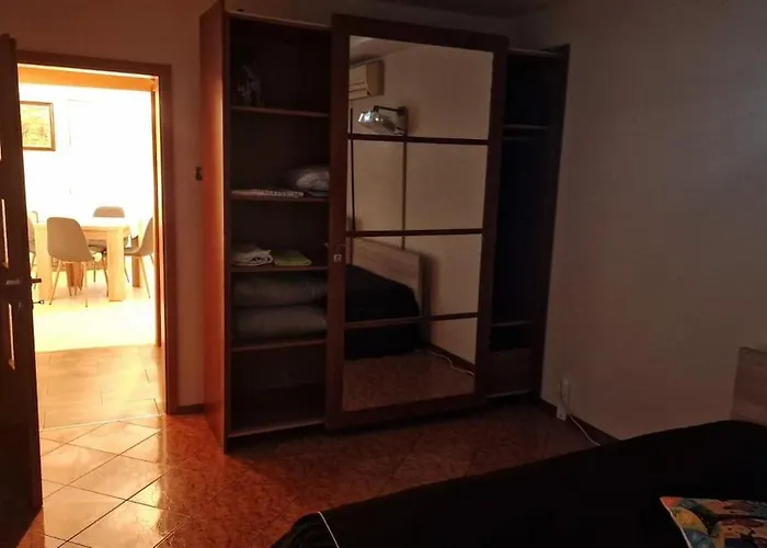 Stylish Apt, Free Parking, Near Center & Airport Apartmán Varna